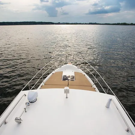 Nautiner 40.3 Botel
